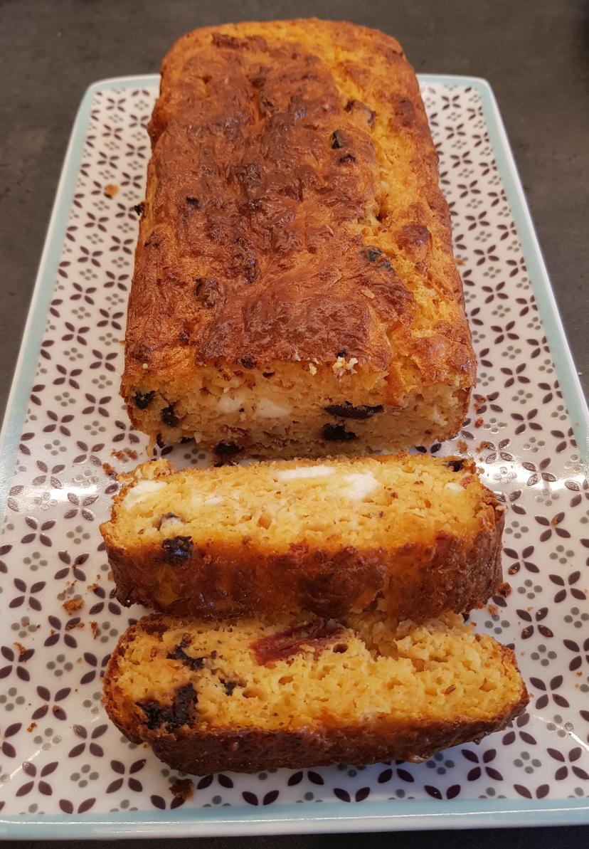 Cake découpé après cuisson 