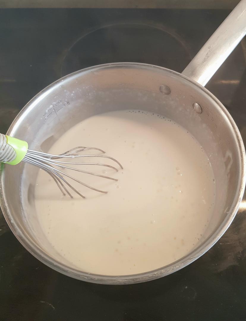 Tapioca en cuisson dans une casserole